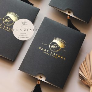 Folijuoti juodi dovanų kuponai