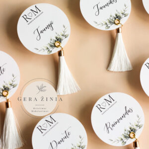 Stalo kortelė su kutu